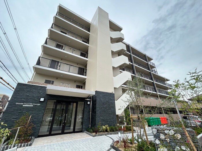 物件外観写真1　(外観写真)