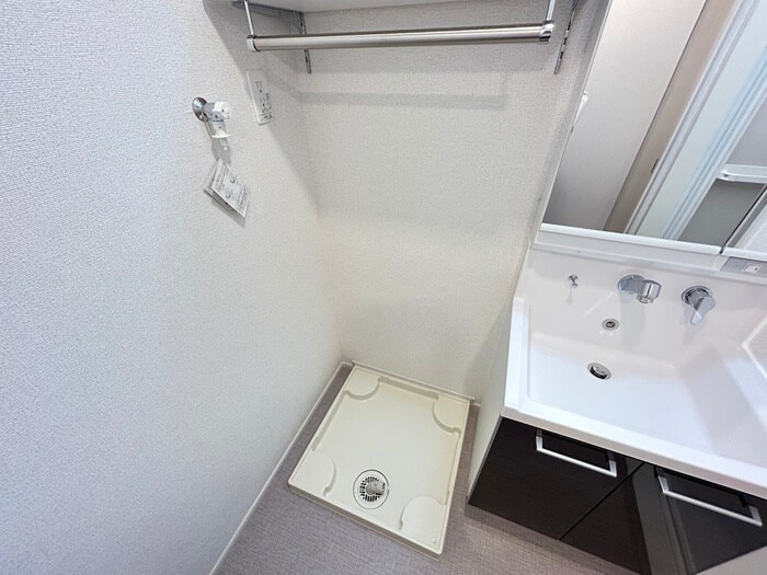 物件内観写真18　(洗濯機置場)