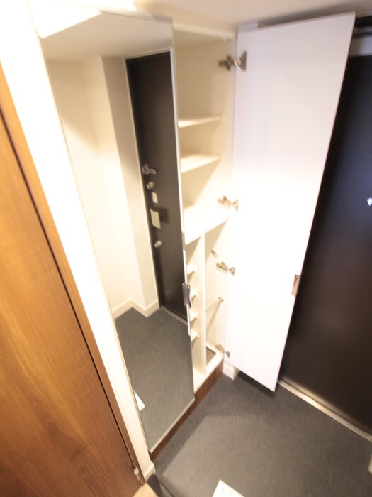 物件内観写真8　(靴箱)