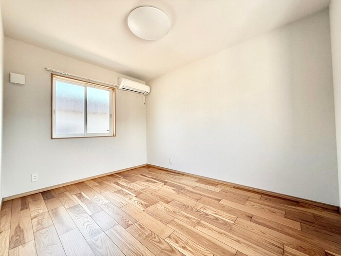 物件内観写真19　(居室)