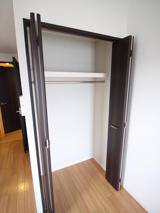 物件内観写真10　(収納)