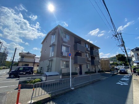 エール北花山外観写真
