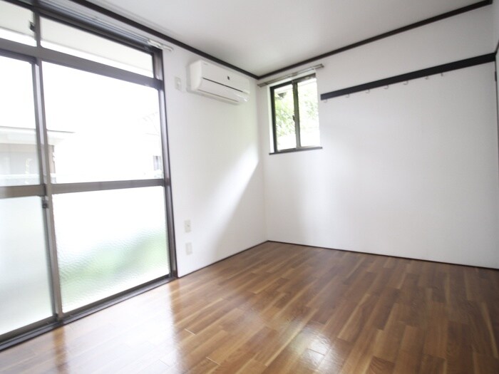 物件内観写真5　(居室)