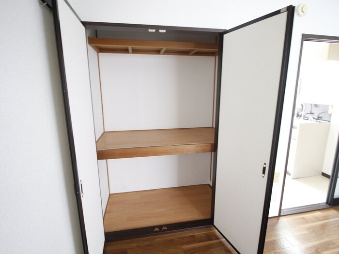 物件内観写真7　(収納)