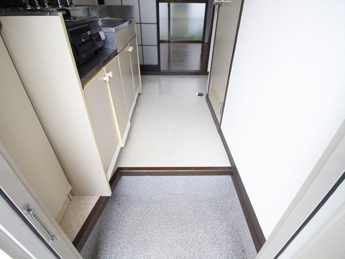 物件内観写真15　(玄関)