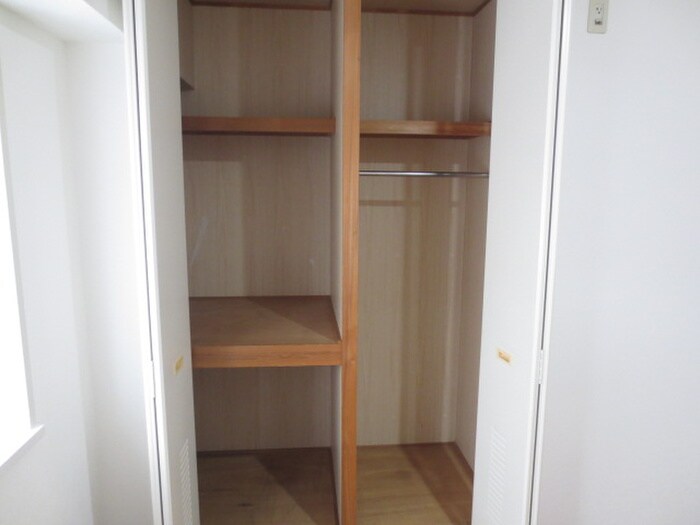 物件内観写真15　(収納)