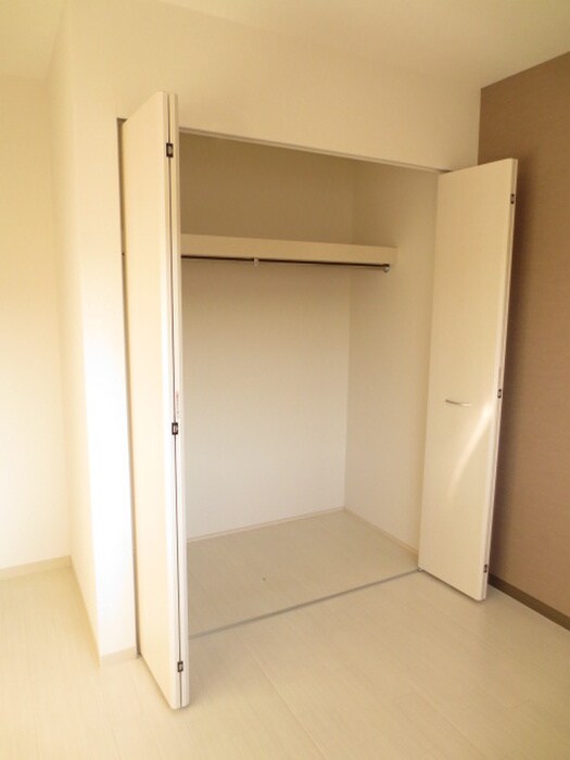 物件内観写真16　(収納)