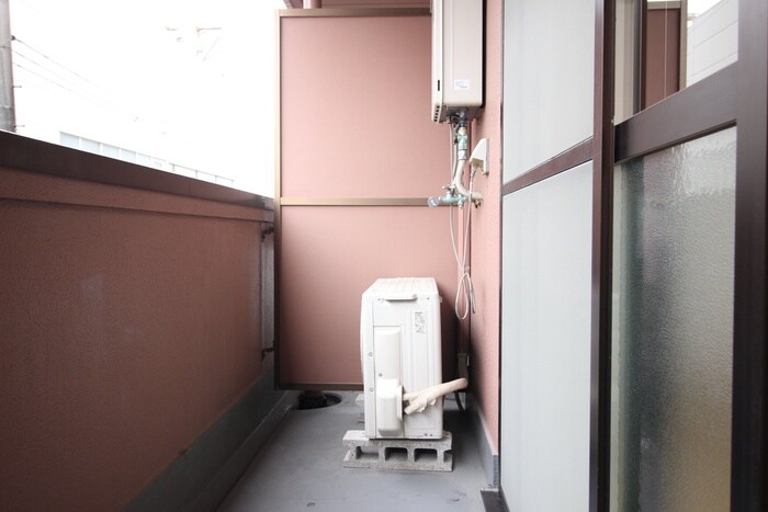 物件内観写真10　(洗濯機置場)