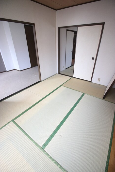 物件内観写真16　(居室)