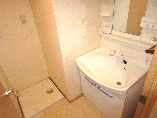 物件内観写真11　(洗面)