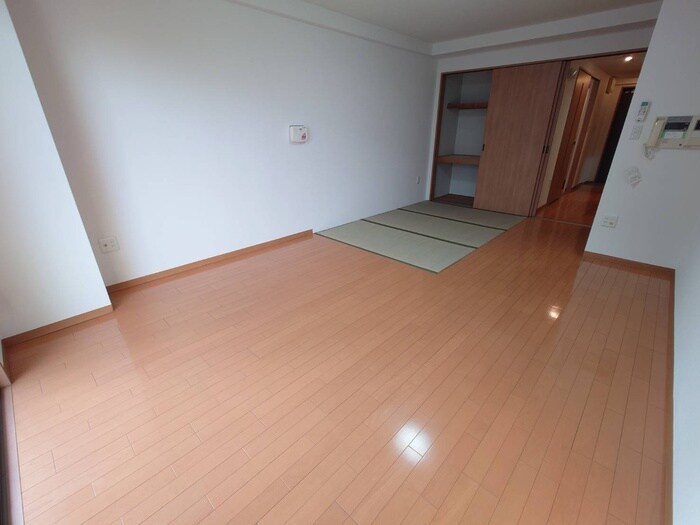 物件内観写真18　(居室)