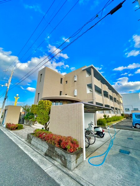 コンフォール日根野外観写真