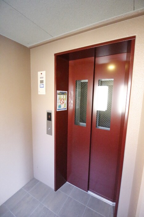 物件外観写真4　(建物設備)