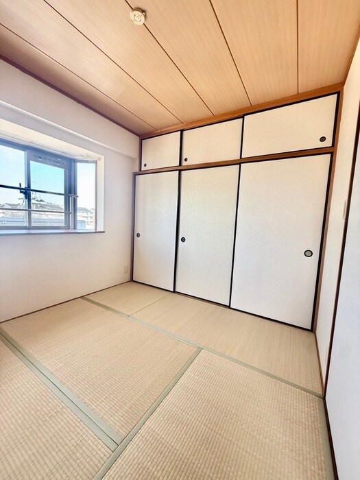 物件内観写真9　(居室)