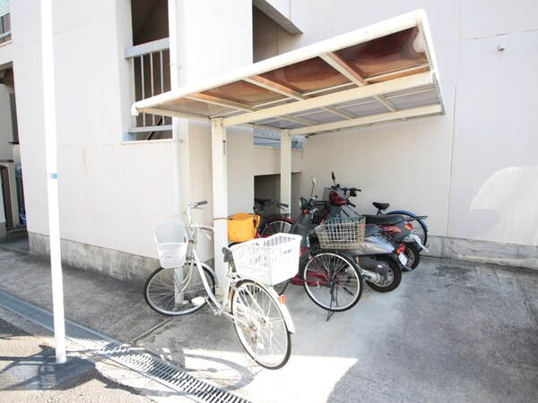 駐輪場