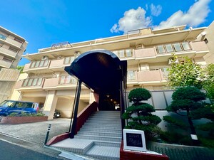 ユニライフ刀根山(201)外観写真