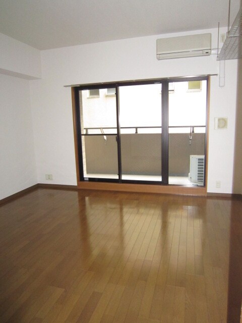 物件内観写真5　(居室)