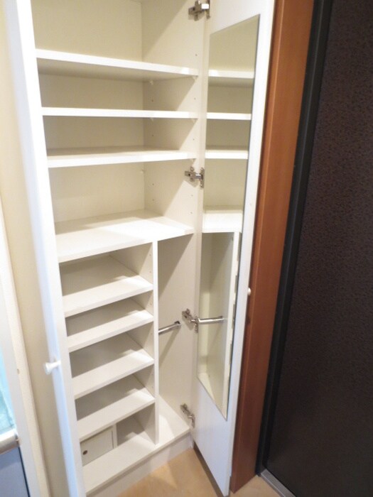 物件内観写真11　(靴箱)