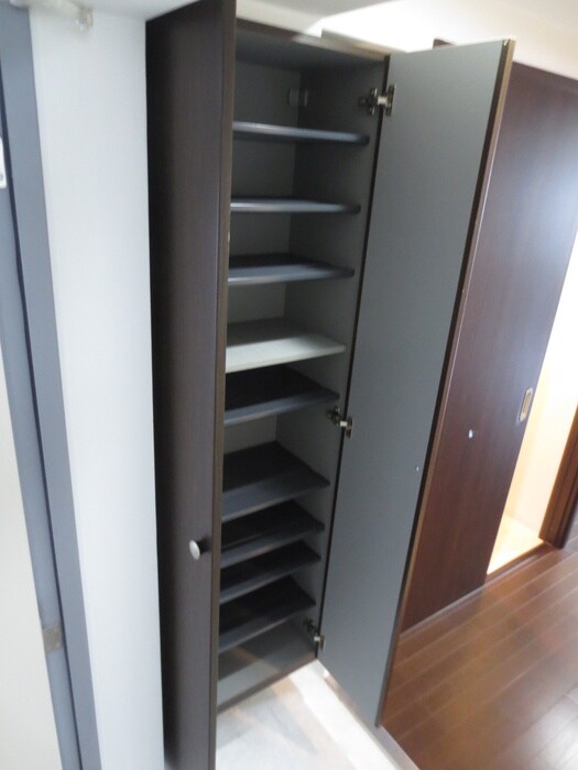 物件内観写真16　(靴箱)