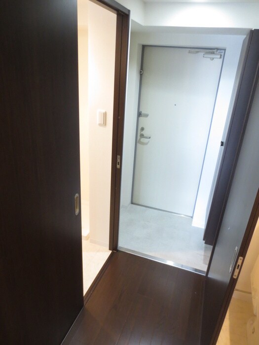 物件内観写真18　(廊下)