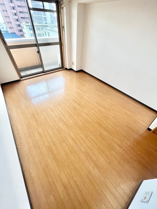 物件内観写真14　(居室)