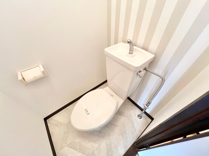 物件内観写真15　(トイレ)