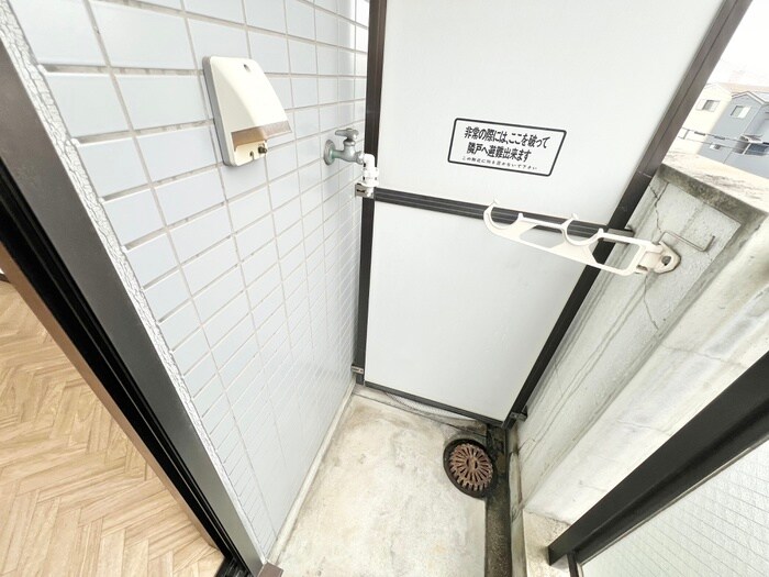 物件内観写真19　(洗濯機置場)