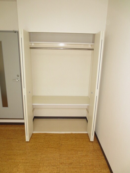 物件内観写真9　(収納)