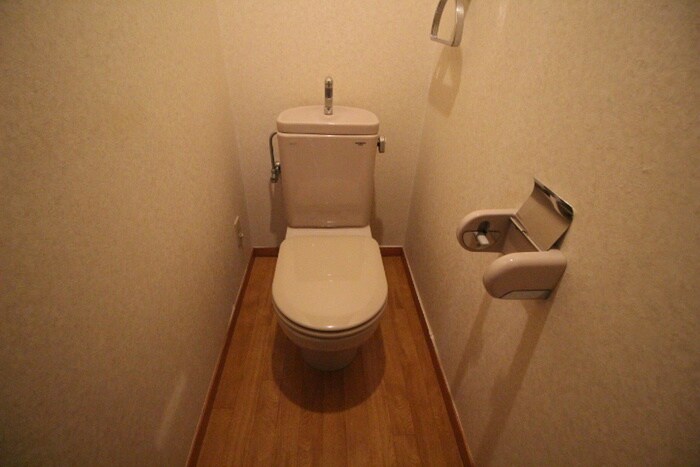 物件内観写真14　(トイレ)