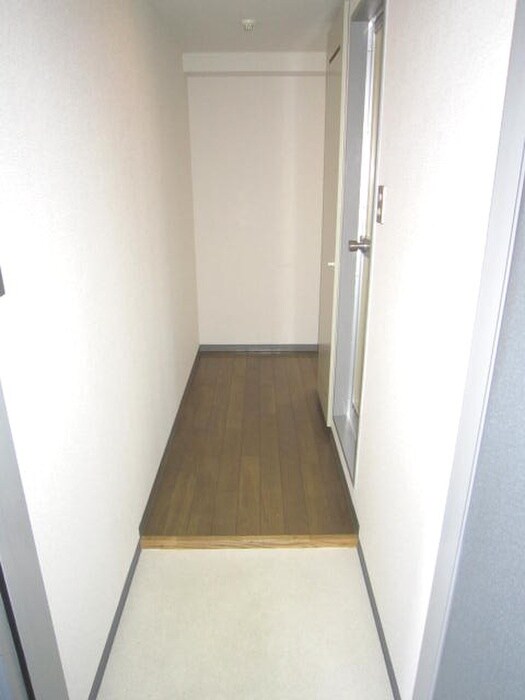 物件内観写真15　(玄関)