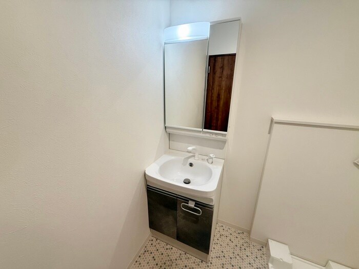 物件内観写真12　(洗面)