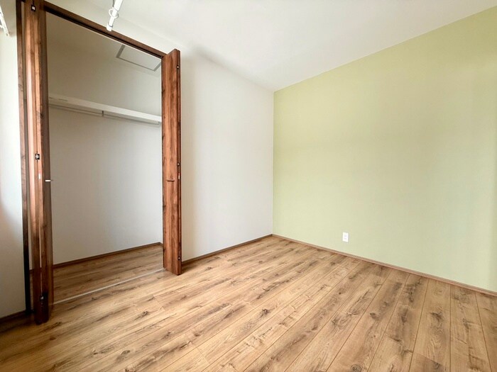 物件内観写真18　(居室)