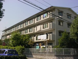 ｻﾝﾋﾙ箕面外観写真