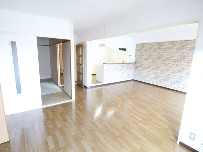 物件内観写真9　(居室)