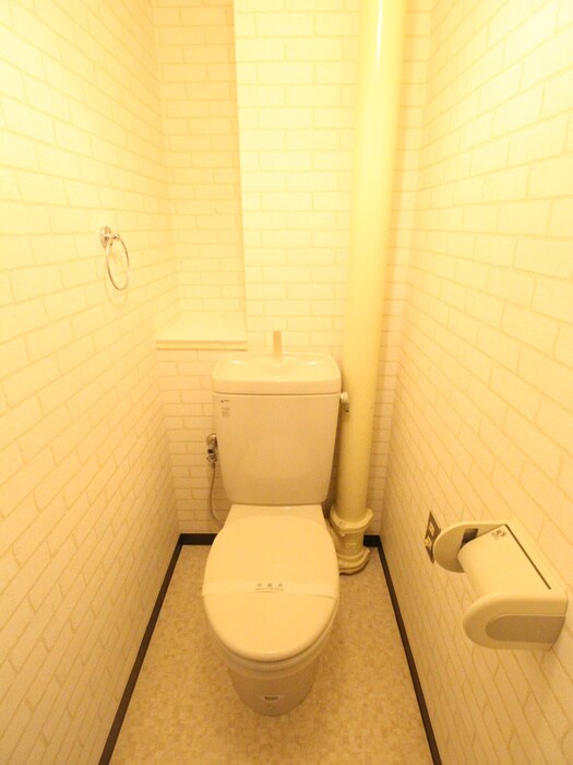 物件内観写真14　(トイレ)