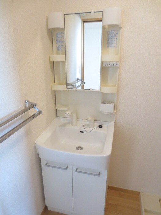 物件内観写真15　(洗面)