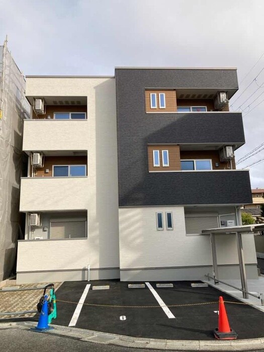 物件外観写真1　(外観写真)