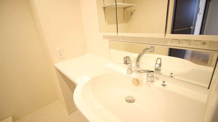 物件内観写真14　(洗面)