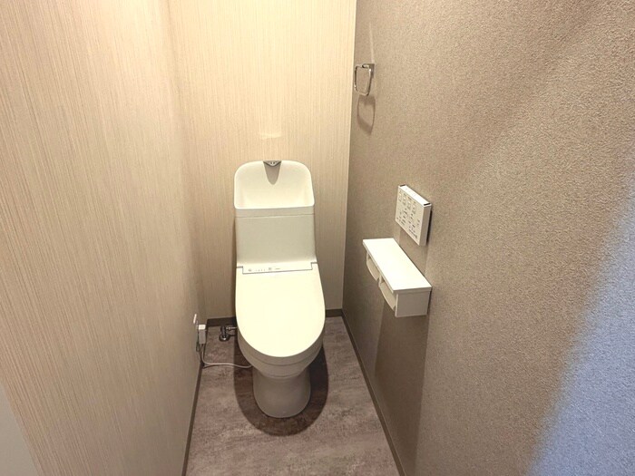 物件内観写真11　(トイレ)