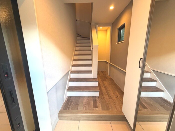 物件内観写真18　(廊下)