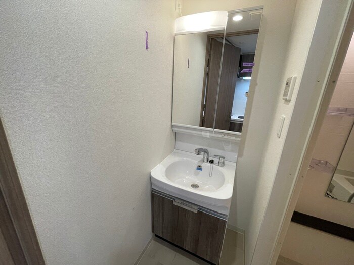 物件内観写真11　(洗面)