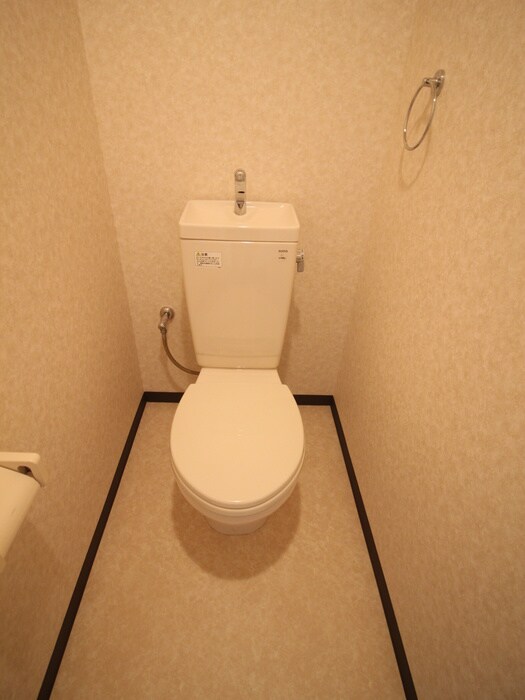 物件内観写真10　(トイレ)