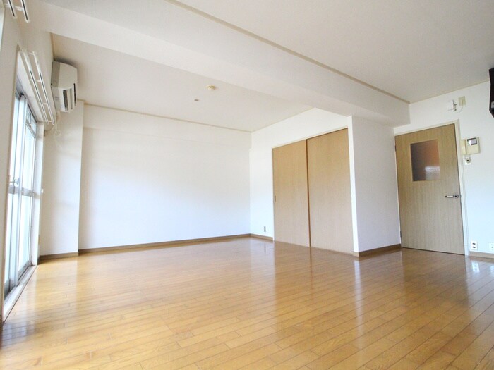 物件内観写真4　(居室)