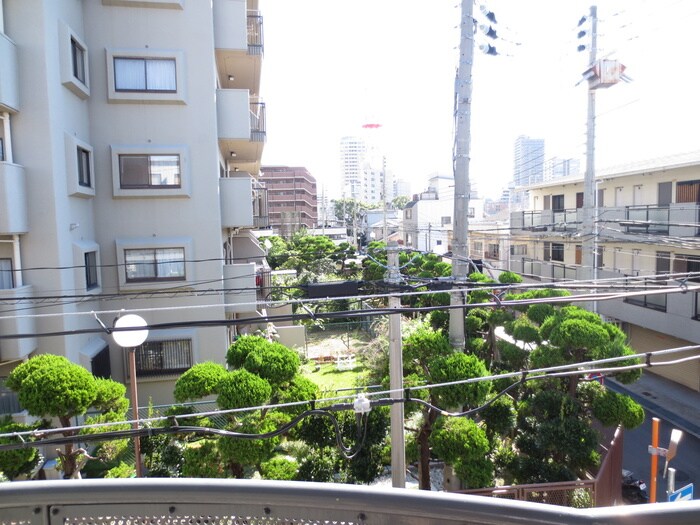 物件内観写真15　(室内からの展望)