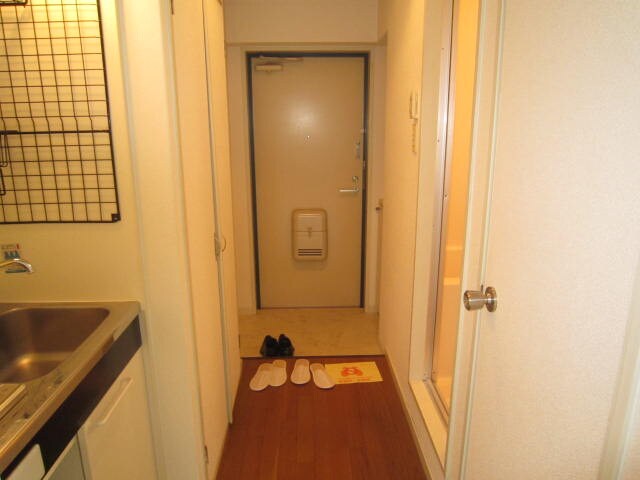 物件内観写真14　(廊下)