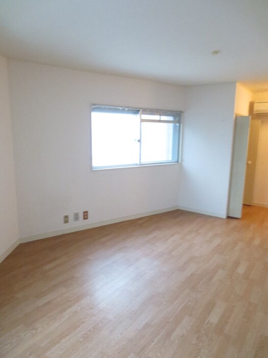 物件内観写真12　(居室)