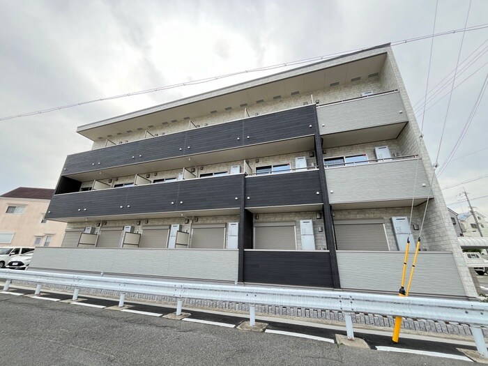 物件外観写真1　(外観写真)