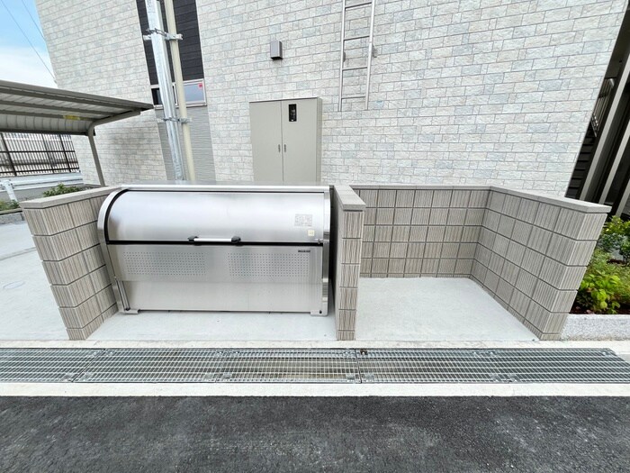 物件外観写真4　(建物設備)