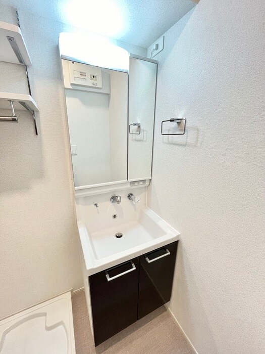 物件内観写真12　(洗面)