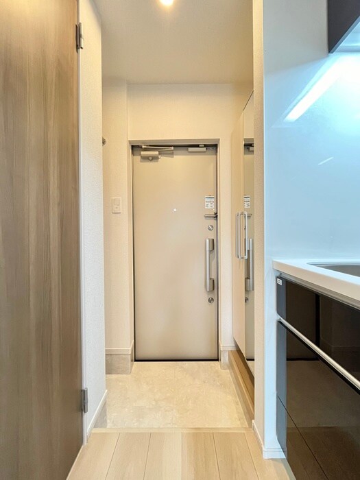 物件内観写真15　(玄関)